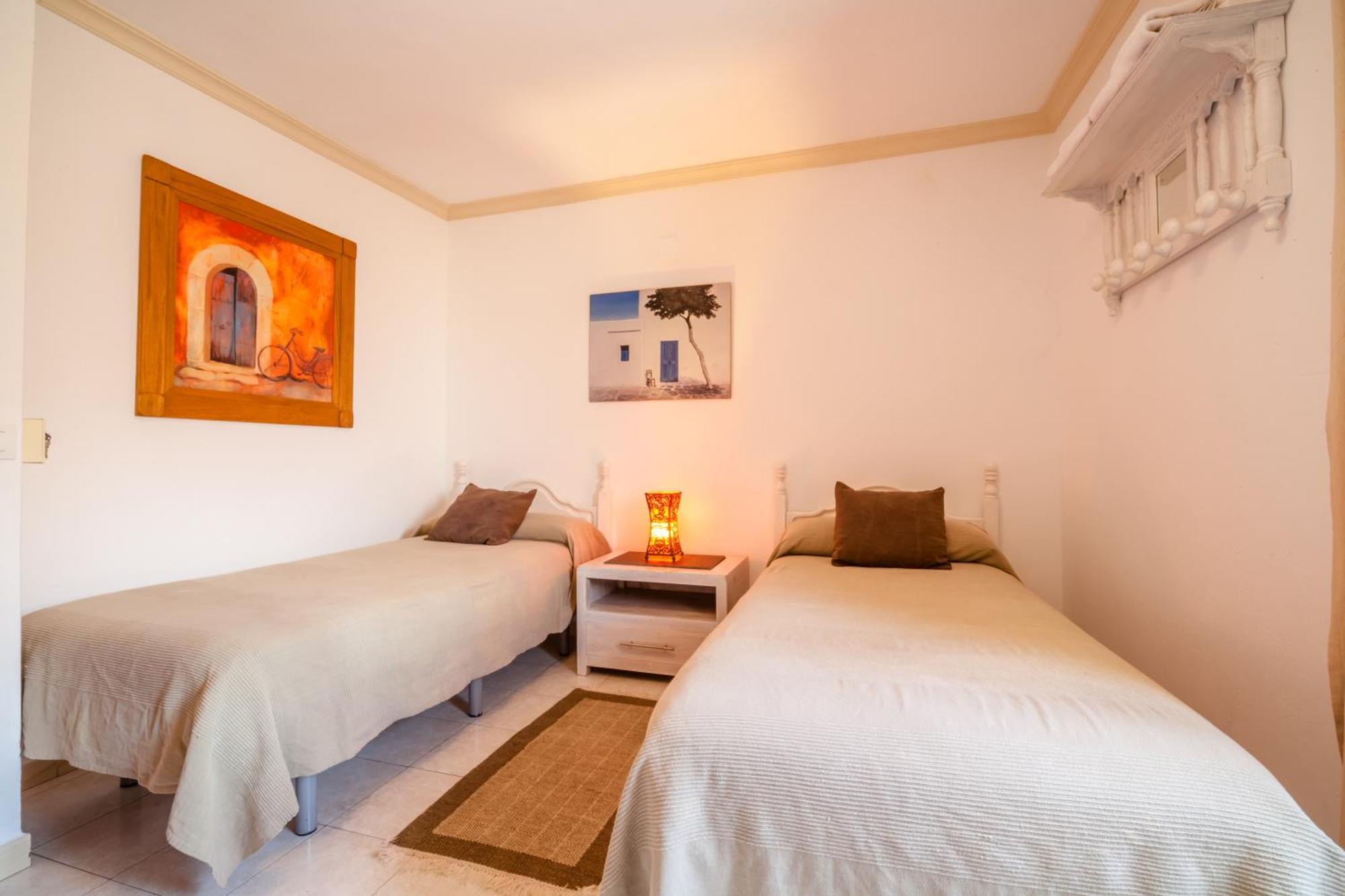 El Asturiano Hotel Tarifa Bagian luar foto